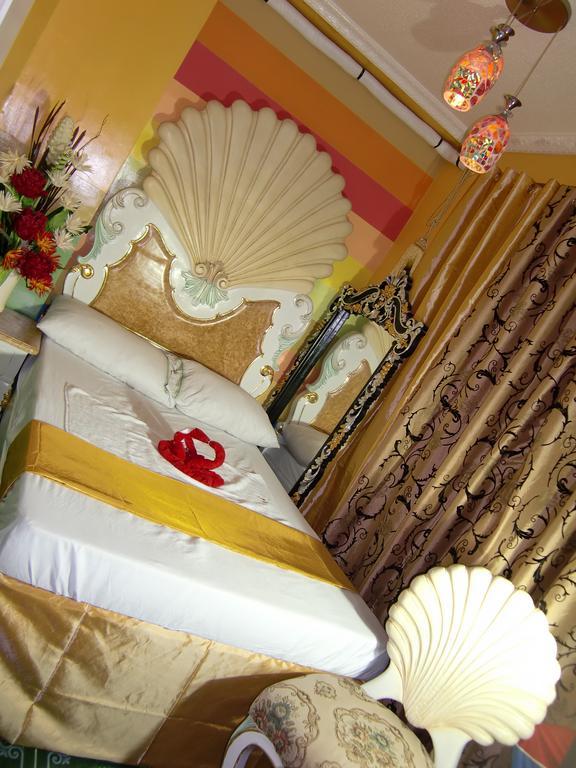 Manila Venetian Hotel Room photo